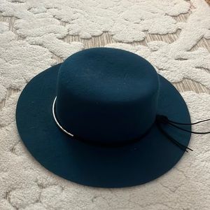 Blue lucky brand hat with hat sizer